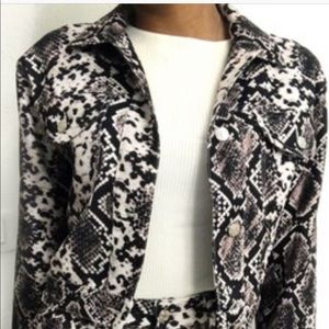 TDDPSSHDP Animal Print Jacket Size M